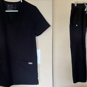 FIGS Black XS Set - Casma top XS / Kade cargo pants XS